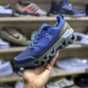 ON Cloudwonder Waterproof Running Shoes 00513